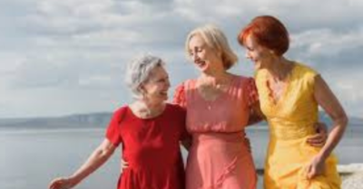 Phụ nữ trung niên cần bỏ ngay 3 thói quen kém sang