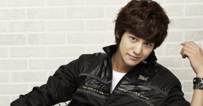 Diễn viên Kim Bum chính thức có mặt tại TP.HCM: Nam thần “Vườn Sao Băng” gây bão ngay khi hạ cánh