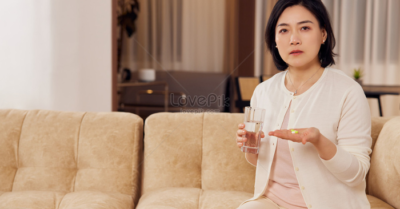 Ngoài tiền bạc, phụ nữ trung niên nhất định phải có 3 thứ này