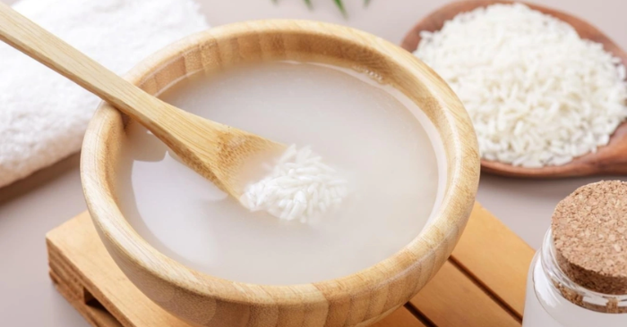 Cách ủ lên men nước vo gạo giúp mượt tóc trắng da