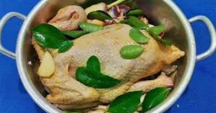 Cách luộc gà không cần nước