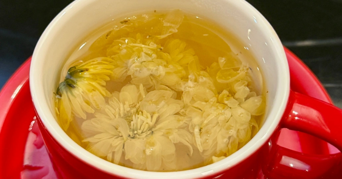 4 lợi ích tuyệt vời của trà hoa cúc