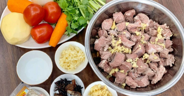 Cách nấu bò sốt vang nhanh nhừ ngon chuẩn 5 sao