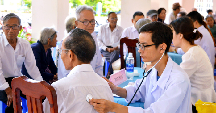 .Đề xuất khám sức khỏe miễn phí cho người cao tuổi,