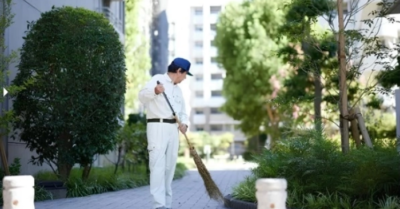 Triệu phú bất động sản Nhật chọn làm lao công