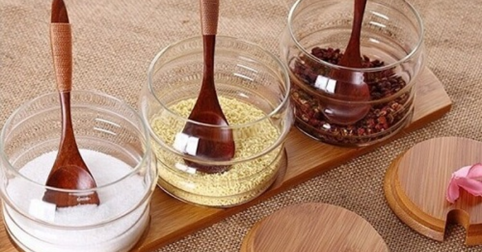 Thời điểm 'vàng' bỏ muối vào món ăn