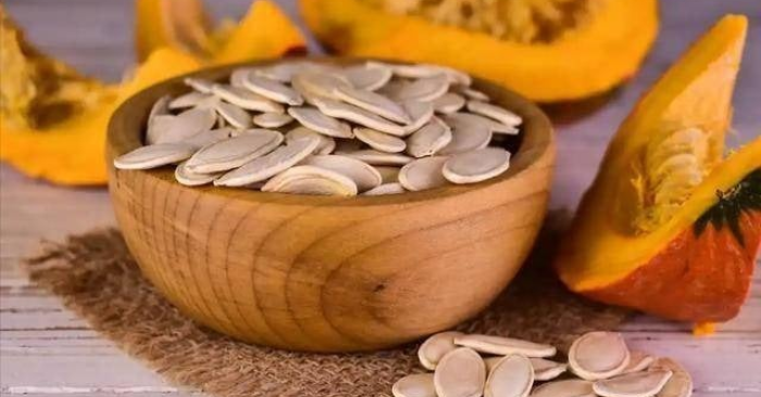 Hạt bí siêu thực phẩm tăng tuổi thọ cho người trung niên