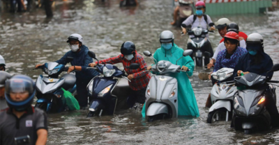 Xe máy ngập nước phải làm sao?