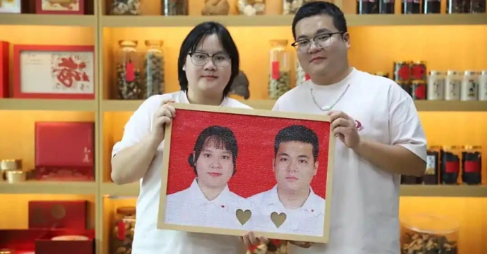 Cặp vợ chồng giống nhau như hai giọt nước gây “sốt” mạng xã hội