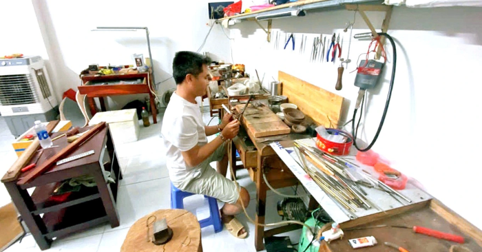 Mua vàng thật bán vàng giả