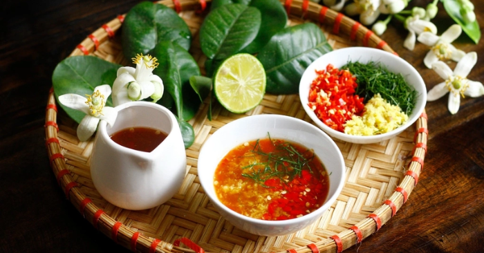 Thời điểm vàng cho lá chanh giúp món ăn dậy hương