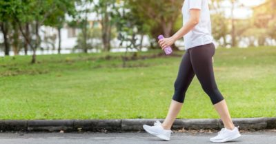Đi bộ buổi sáng và đi bộ vào buổi tối, thời điểm nào tốt hơn?