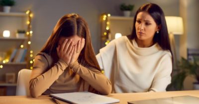 Người khôn ngoan luôn lắng nghe khi người khác đang buồn