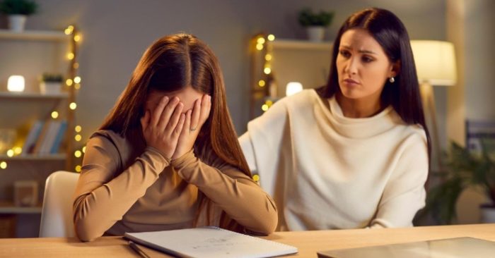 Người khôn ngoan luôn lắng nghe khi người khác đang buồn