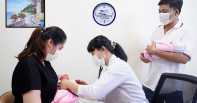 Kháng thể đơn dòng RSV: Giải pháp phòng viêm phổi ở trẻ