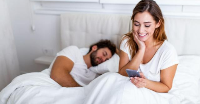 Phụ nữ tuổi 30 và bí mật sau những cuộc ngoại tình