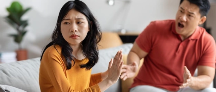Mẹ chồng ốm nằm viện, vợ nói một câu khiến tôi muốn "trả về nơi sản xuất"