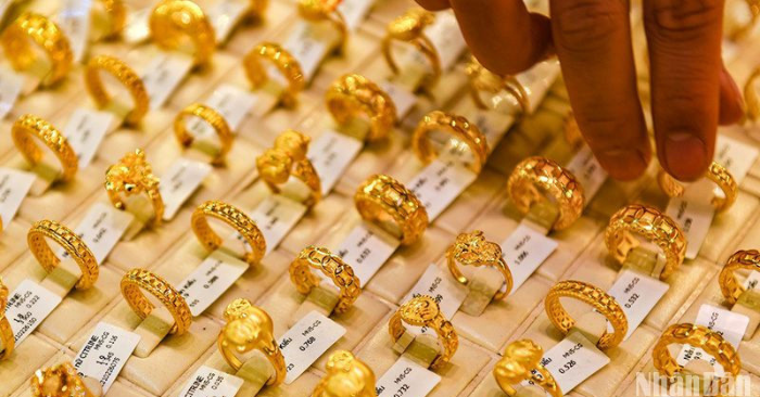 Giá vàng hôm nay 12/11: Vàng nhẫn tăng mạnh