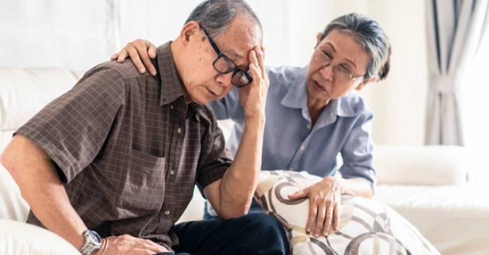 Cha mẹ khôn khéo tránh 3 điều khi về già