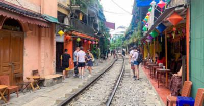 Phố cà phê đường tàu – nét riêng của Hà Nội