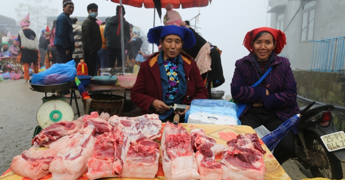 Sắc màu chợ phiên Sì Lở Lầu
