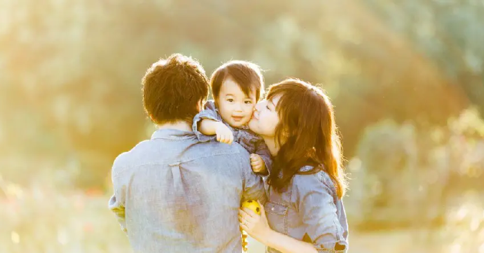 Phúc khí gia đình: Bí quyết vượng phúc từ năm chữ gốc