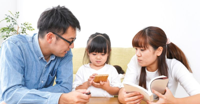 Thương con sai cách khiến con khó trưởng thành