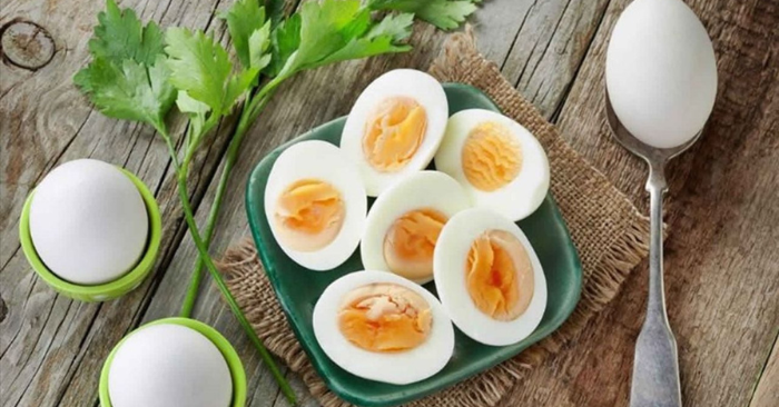 Ăn trứng không phải lúc nào cũng tốt: 7 nhóm người nên hạn chế