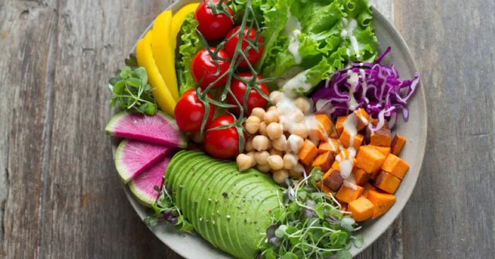 Bổ sung vitamin từ rau củ và trái cây giúp phục hồi tế bào gan tổn thương