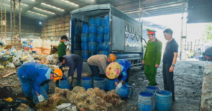 Hải Phòng tiêu hủy hơn 5 tấn giá đỗ ngâm hóa chất