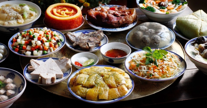 Vì sao người Hà Nội xưa ăn bánh chưng với cá kho?