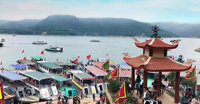 Phú Thọ siết chặt an toàn đường thủy hồ Hòa Bình từ 19/02-30/04/2026 để kiểm soát phương tiện sau vụ lật tàu tại hồ Thác Bà.