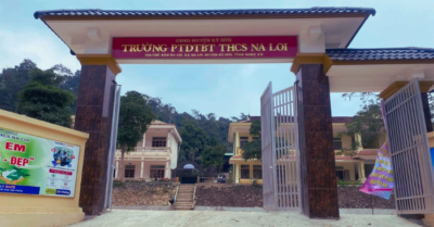 Nữ sinh lớp 8 bị bắt vợ: Bài học quản lý học sinh bán trú