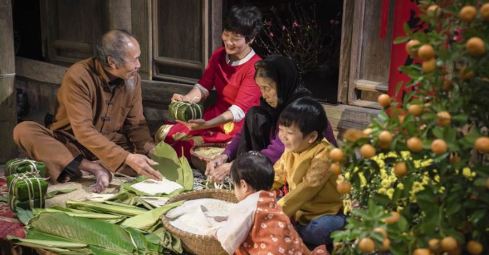 Gìn giữ giá trị truyền thống ngày Tết để gắn kết gia đình và sưởi ấm tình thân