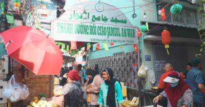 Tháng lễ Ramadan: Xóm người Chăm tại Sài Gòn nhộn nhịp mùa chay tịnh