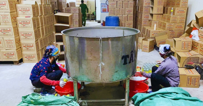 Giấm giả làm từ axit công nghiệp bị triệt phá tại Bắc Ninh