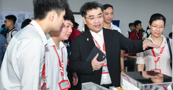 Năm 2026 Đại học Bách khoa Hà Nội dự kiến tuyển 145 tiến sĩ với chính sách miễn học phí toàn phần áp dụng cho tất cả các chuyên ngành đào tạo.