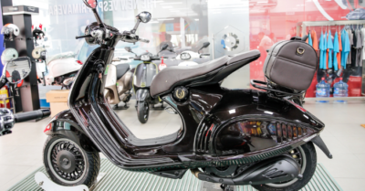 Vespa 946 Horse: Phiên bản xe ga siêu sang nhập khẩu Italy ra mắt