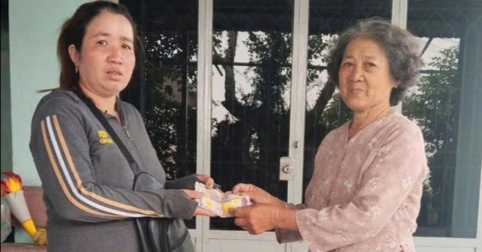 Trả lại tiền nhặt được: Câu chuyện nhân văn của cụ bà Phạm Thị Sia