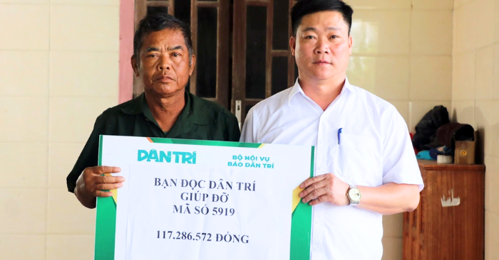 Hỗ trợ bệnh nhân suy thận: Một người nghèo tại Nghệ An nhận tiền giúp đỡ