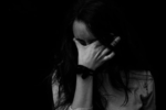 Ám ảnh thua kém bạn bè: Lối mòn tâm lý đẩy giới trẻ vào hố sâu trầm cảm