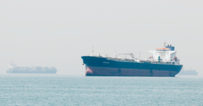 Xuất khẩu dầu Iran: Sản lượng giảm sâu do lệnh phong tỏa từ phía Mỹ