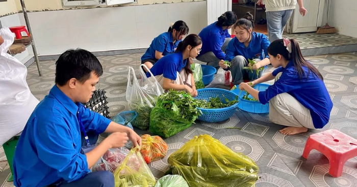 Thanh Hóa: Hỗ trợ hơn 700 suất ăn miễn phí cho thí sinh vùng cao Quan Sơn trong kỳ thi năm 2026