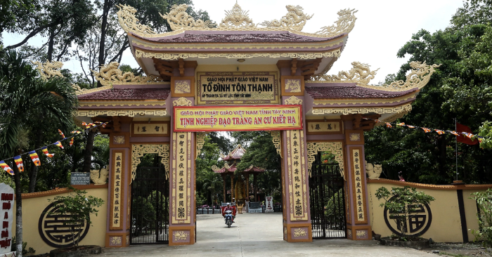 nguyên nội dung của bài 600 từ Chùa cổ Tôn Thạnh: Di tích gần 220 năm tuổi và điển tích vị sư cắt ngón ta