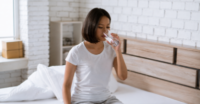 Cách uống nước buổi sáng giúp giảm thiểu nguy cơ bị đột quỵ