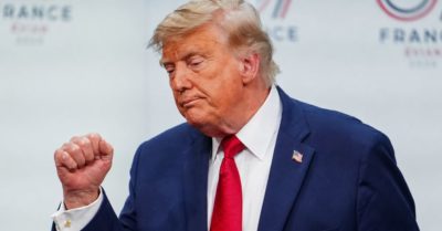 Ông Trump nói quyền lực của mình không giới hạn