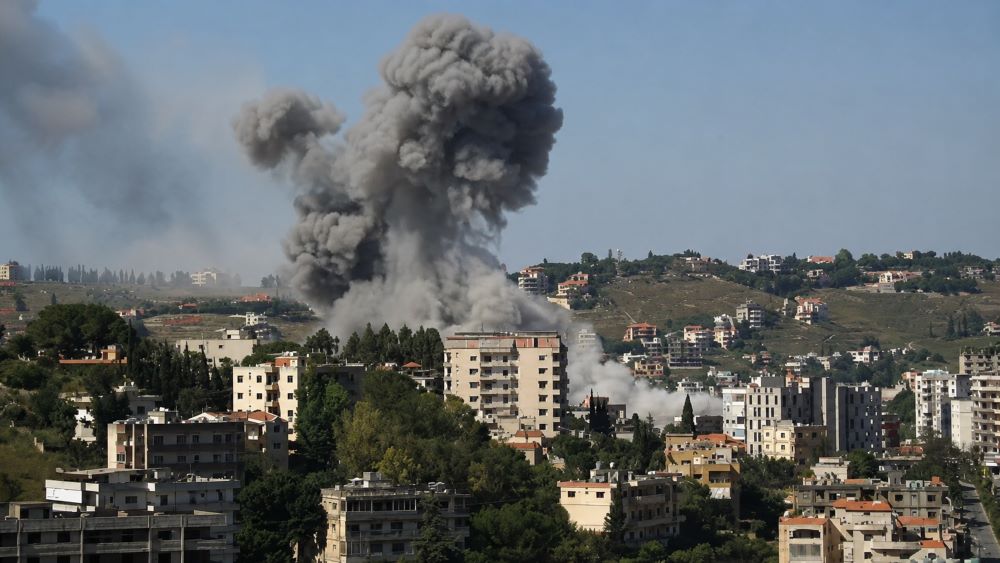 Israel không kích tại Lebanon giữa lúc Mỹ và Iran tìm kiếm giải pháp ngoại giao, làm gia tăng lo ngại cho tiến trình hòa đàm.