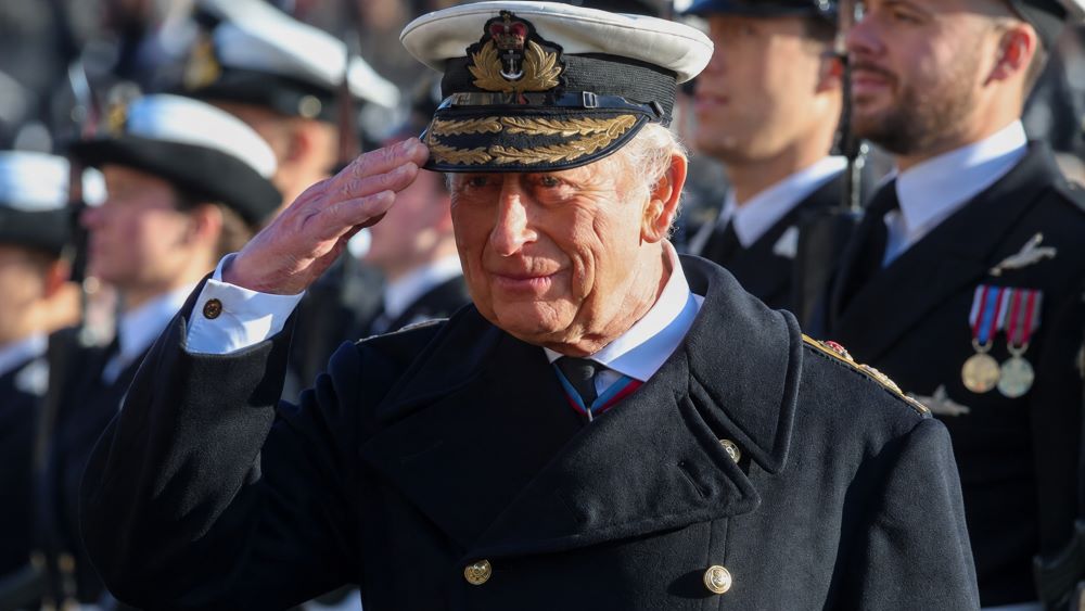 Vua Charles III lần đầu công khai số thuế cá nhân đã nộp, đánh dấu cột mốc chưa từng có trong lịch sử Hoàng gia Anh.