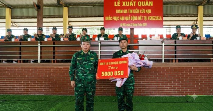 Bộ đội Biên phòng cử 10 cán bộ và 8 chó nghiệp vụ sang Venezuela