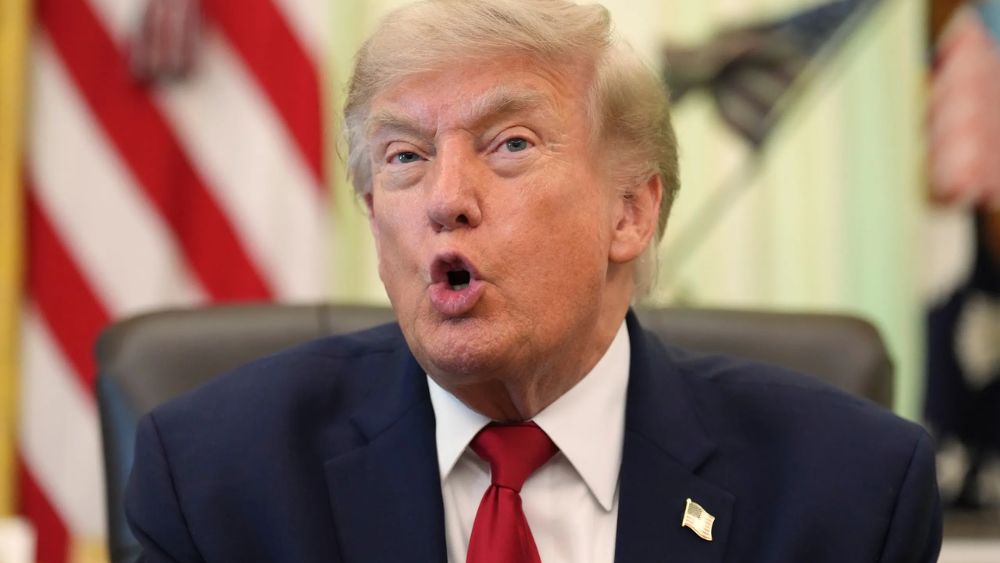 Ông Trump cảnh báo sẽ có biện pháp mạnh nếu giá xăng không giảm, thu hút sự chú ý về chính sách năng lượng của Mỹ.